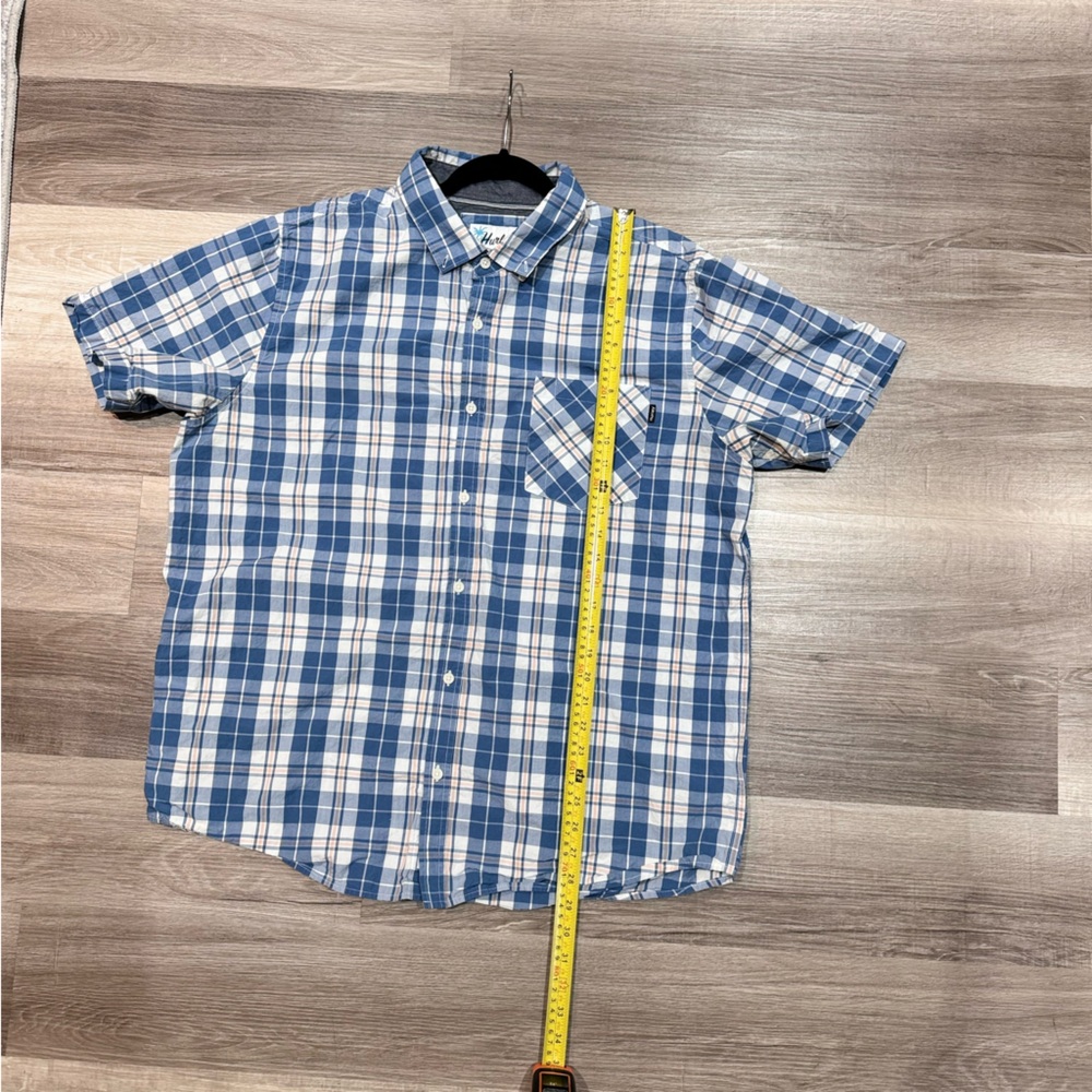 Hurley Men's short sleeve button up shirt plaid blue, white, peach - Picture 7 of 9